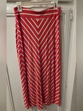 Liz Claiborne Women's Coral and White Striped Maxi Skirt~ Size PM Petite Medium